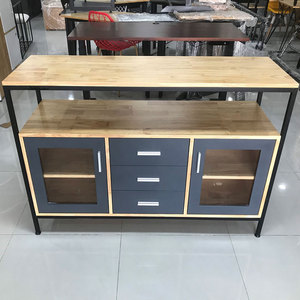 Armoire de présentation en bois de caoutchouc de style industriel KTB68112 avec cadre en fer pour meubles de salon - Product Image 2