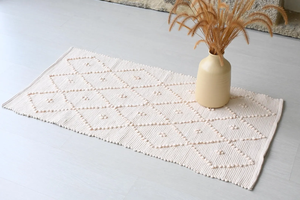 Petits tapis élégants pour chambre à coucher Tapis lavable Tapis d'intérieur tissé à la main en coton avec glands à la main Tapis de couleur blanche - Product Image 3