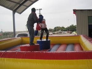 Grande arène de combat gonflable d'extérieur pour enfants et adultes, équipement de divertissement d'extérieur - Product Image 4