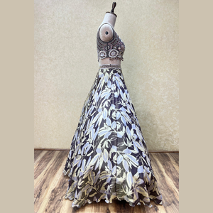 Élégant imprimé café marron Lehenga avec un travail manuel lourd parfait pour le mariage et les fonctions à des prix de gros de l'Inde - Product Image 4