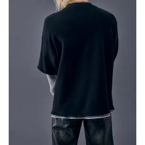 Tee-shirt de sport en tissu technique pour hommes, haut à séchage rapide et évacuation de l'humidité - Product Image 2