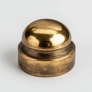 Butée de porte de luxe en laiton pour salle de bain et hôtel – Design moderne, durable et performante - Product Image 1