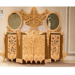 Consola tallada a mano con acabado Natural, mesa de consola de madera de teca Premium para sala de estar con aspecto antiguo - Product Image 1