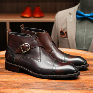 Bottes en cuir de mouton marron de luxe, au-dessus du genou, avec surface imperméable et doublure anti-humidité pour le froid et les occasions formelles - Product Image 1