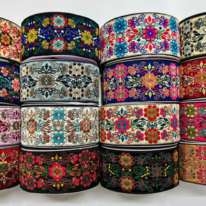 "วัสดุลูกไม้แจ็คการ์ดที่สวยงามสำหรับการตัดเย็บเสื้อผ้าแฟชั่นสำหรับเจ้าสาวและเบาะที่สมบูรณ์แบบสำหรับการสร้างความหรูหราเหนือกาลเวลา - Product Image 1