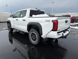 โตโยต้า ทาโคมา ปี 2025 ขับเคลื่อน 4 ล้อ 2.4 ลิตร สภาพดี พร้อมส่ง - Product Image 3