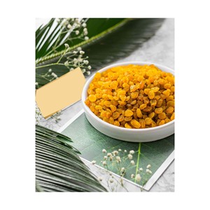 Pasas en rodajas doradas sabrosas saludables, dulces conservadas con aceite, envasado a granel, proceso de secado AD - Product Image 3