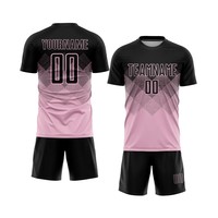 Tenue de football personnalisée par sublimation - Maillot à manches courtes imprimé et respirant avec services de fabrication en gros et de marquage personnalisé