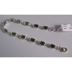 Shah Gems Women's Natural Peridot <b>Cuff</b> <b>Bracelet</b> 925 Sterling <b>Silver</b> Fashion Accessory - Product Image 1