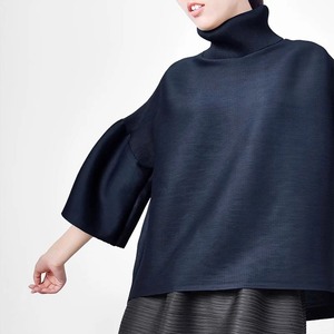 Camiseta Casual Holgada de Diseño Nuevo para Mujer, Cuello Alto Plisado, Manga Acampanada, para Otoño, Diseño Sólido - Product Image 4