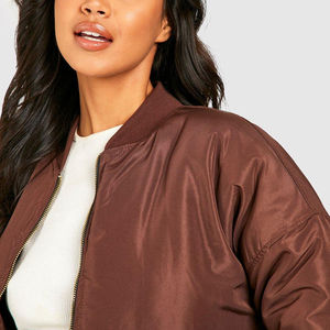 Fabricante OEM 2026 Chaqueta Bomber Acolchada para Mujer de Alta Calidad, Transpirable, Ecológica, de Invierno, Servicio Personalizado OEM, Nailon - Product Image 4