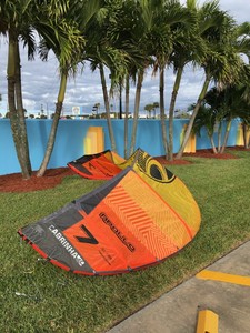 Kite de surf gonflable 10m/14m pour kitesurf professionnel, sports nautiques KiteCabrinha 7m Jaune Lacs Rivières Jeunesse - Product Image 2