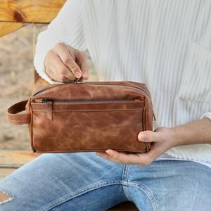 Professional Custom Handmade Leather Waterproof <b>Shaving</b> Bag New Logo Handle Zipper Closure TYG-0056C - Product Image 5