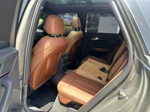 AUDI Q5 45 TFSI S-LINE QUATTRO 2024 NEUVE, 8 700 KM, 299 CV, 5 PLACES, 4 CYLINDRES, TRANSMISSION AUTOMATIQUE À VENDRE - Product Image 3