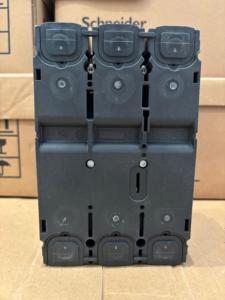 เบรกเกอร์วงจรแม่เหล็กความร้อนแบบคงที่ 3 โพล Schneider Compact Series NSX100FTM80D MCCB 100A ซีรีส์ NSX 3 เฟส <630 - Product Image 4