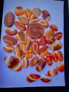 100% Cabochon d'agate à bandes orange de haute qualité pierres précieuses minérales polies pierre en vrac pour bijoux-prix de gros - Product Image 4