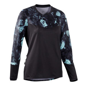 T-shirt imprimé numérique pour femme en coton mercerisé doux, respirant, tendance, décontracté, coloré, moderne, confortable et ajusté - Product Image 3