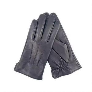 Fabricant de gants de conduite de qualité professionnelle avec logo personnalisé Gants en cuir de qualité supérieure pour la voiture et la moto - Product Image 2