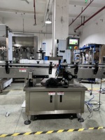 Machine de remplissage et de bouchage automatique ESKO à 6 têtes pour liquides, détergents, onguents, pâtes épaisses, shampoings et crèmes de rasage