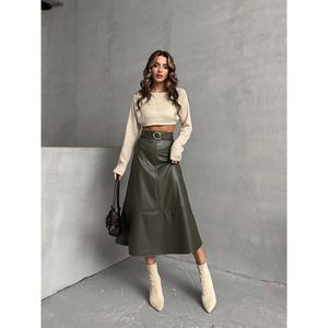 Faldas de Cuero Color Caqui con Cinturón para Mujer Topshow - Producto al por Mayor - Product Image 3