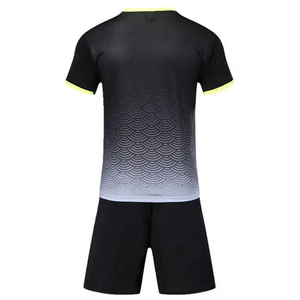 Fabrication professionnelle d'ensembles d'uniformes de football personnalisés, 100% polyester, séchage rapide, meilleure qualité, faible MOQ, couleur unie, service OEM - Product Image 2