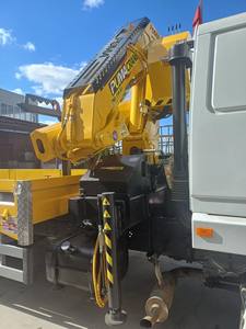 Grúa móvil hidráulica montada en camión de la marca Puma de alta calidad, grúa móvil de 5 toneladas para obras de construcción de Turquía - Product Image 2