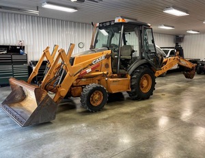 Retroexcavadora Cargadora Case 580M Serie 2 de 2005 - Versátil y Confiable - Product Image 4