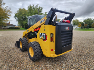 รถตักล้อยาง CAT 272D3 มือสอง เครื่องยนต์รับรองคุณภาพ ประสิทธิภาพสูง รับน้ำหนักได้ 20 ตัน ระบบตรวจสอบระยะไกล รับประกัน 2 ปี ประเทศฝรั่งเศส - Product Image 3