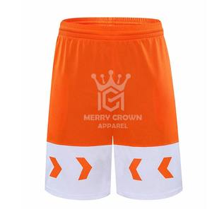 กางเกงขาสั้นบาสเก็ตบอลสำหรับผู้ชายกางเกงไฮสตรีทสไตล์สีทึบเอวต่ำ MOQ ออนไลน์ผ้าโพลีเอสเตอร์ระบายอากาศได้ดี100% - Product Image 1