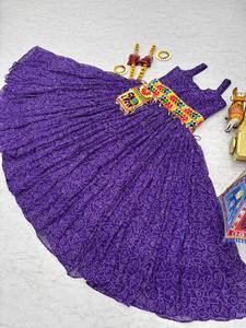 Robe de travail Navratri Gamathi de style étoile | Tenue de festival Bollywood de 12 mètres | Robe de célébration Garba et de mariage - Product Image 3