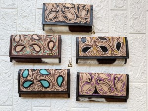 กระเป๋าคลัทช์หนังวัวเฟอร์ดีไซเนอร์วินเทจเคสโทรศัพท์สำหรับผู้หญิงแกะสลักด้วยมือกันน้ำใช้งานได้หลากหลายฤดูร้อน - Product Image 6