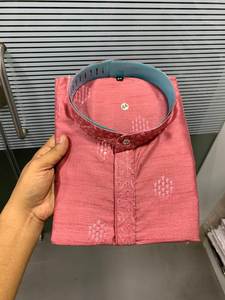 Kurta Pajama pour Homme en Soie Brodé à Motifs Géométriques Élégants, Séchage Rapide et Anti-Plis, par l'Exportateur en Gros Fabzone - Product Image 6