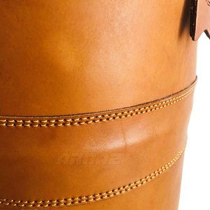 Sac de frappe suspendu robuste et fiable avec une fabrication de qualité et une réponse aux impacts stable - Product Image 4