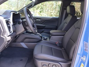 GM C Canyon 4WD Elevation 2025 Usado en Buen Estado - Product Image 4