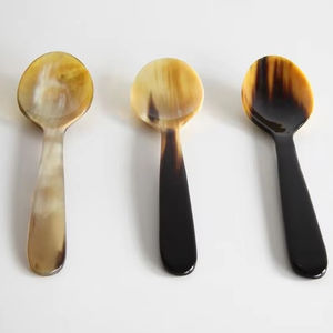 CUCHARA DE CUERNO BLANCO PULIDO ABAJO para el hogar y el restaurante Uso en la cocina Cuenco de estilo animal artesanal de la mejor calidad a la venta - Product Image 1