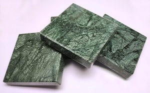 รถไฟเหาะเครื่องดื่มหินอ่อนธรรมชาติ100% แผ่นรองแก้วตกแต่งโต๊ะที่หรูหราปรับแต่งรูปร่างขนาดสี - Product Image 3