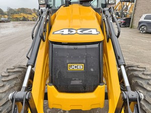 Chargeuse-pelleteuse JCB 3CX d'occasion, modèle 2022, capacité nominale de 9 tonnes, remorquable, composant principal du roulement, équipement américain - Product Image 4