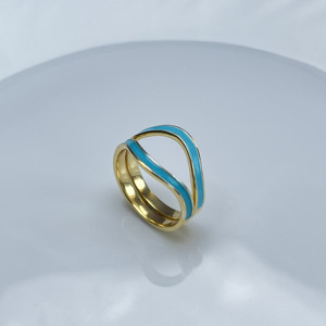 Anillo curvo moderno de Plata de Ley 925 con acabado de esmalte suave - Product Image 4
