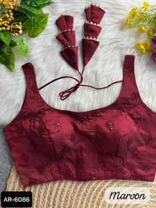 Blusa de seda Vichitra de estilo moderno indio, trabajo de secuencia de bordado pesado, ropa de boda confeccionada suave pura - Product Image 4