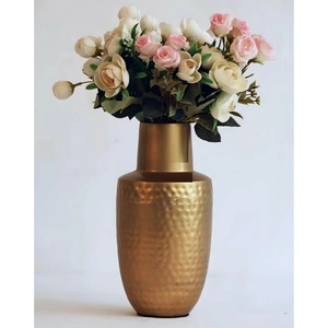 Florero de acero hecho a mano de diseño minimalista, perfecto para la decoración del hogar, hoteles y jardines de proveedor indio - Product Image 2