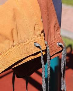 กางเกงขาสั้นออกกำลังกายผู้ชายคุณภาพสูงแบบสั่งทำพิเศษ มีกระเป๋าซิป ชุดลำลองฤดูร้อน ลายเรียบ ผ้าโพลีเอสเตอร์ กางเกงคาร์โก้ - Product Image 6