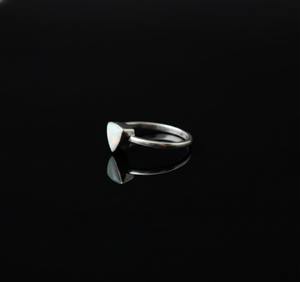 Anillo de Compromiso de Plata de Ley 925 de Estilo Vintage con Ópalo de Fuego Indio de Buena Calidad, Engaste de Canal con Incrustaciones para Niños Islámicos - Product Image 3