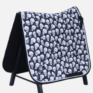Almohadillas de sillín de doma impresas en 3D sublimadas con calavera de Halloween personalizadas de calidad superior Almohadillas de sillín Numnah para montar a caballo - Product Image 2