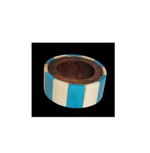 Servilletero de resina de madera de forma cuadrada de alta calidad para Decoración de mesa del hogar Venta directa de fábrica para obsequios Regalo Uso en fiestas - Product Image 4