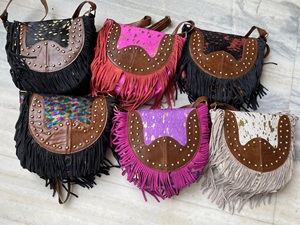 Nouveaux cheveux sur rose métallique daim cuir frange peau de vache croissant sacs à main femmes à la mode vente chaude en forme de baril sac à bandoulière - Product Image 4