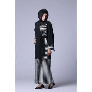 ชุดฮาลาสำหรับผู้หญิง เสื้อผ้าที่สง่างามและมีสไตล์สำหรับผู้หญิง - Product Image 3