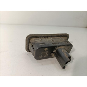 Bouton d'ouverture de hayon arrière RENAULT Scenic Série 8200076256 F9Q812 (03>09) - Product Image 4