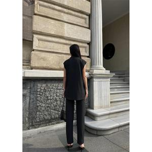 Conjunto de Traje para Mujer Polviscon - Chaleco Largo a Rayas y Pantalones Color Antracita - Product Image 3