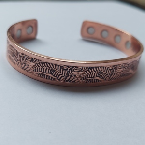 Brazalete de moda con diseño de cuerda trenzada de cobre y latón hecho a mano para pulsera, brazalete de bienestar - Product Image 1