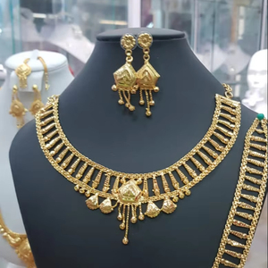 24K Dubai วินเทจคลาสสิกไข่มุกดอกไม้ต่างหูสร้อยคอชุดครบรอบเครื่องประดับทองแดงแฟชั่นของขวัญ - Product Image 1